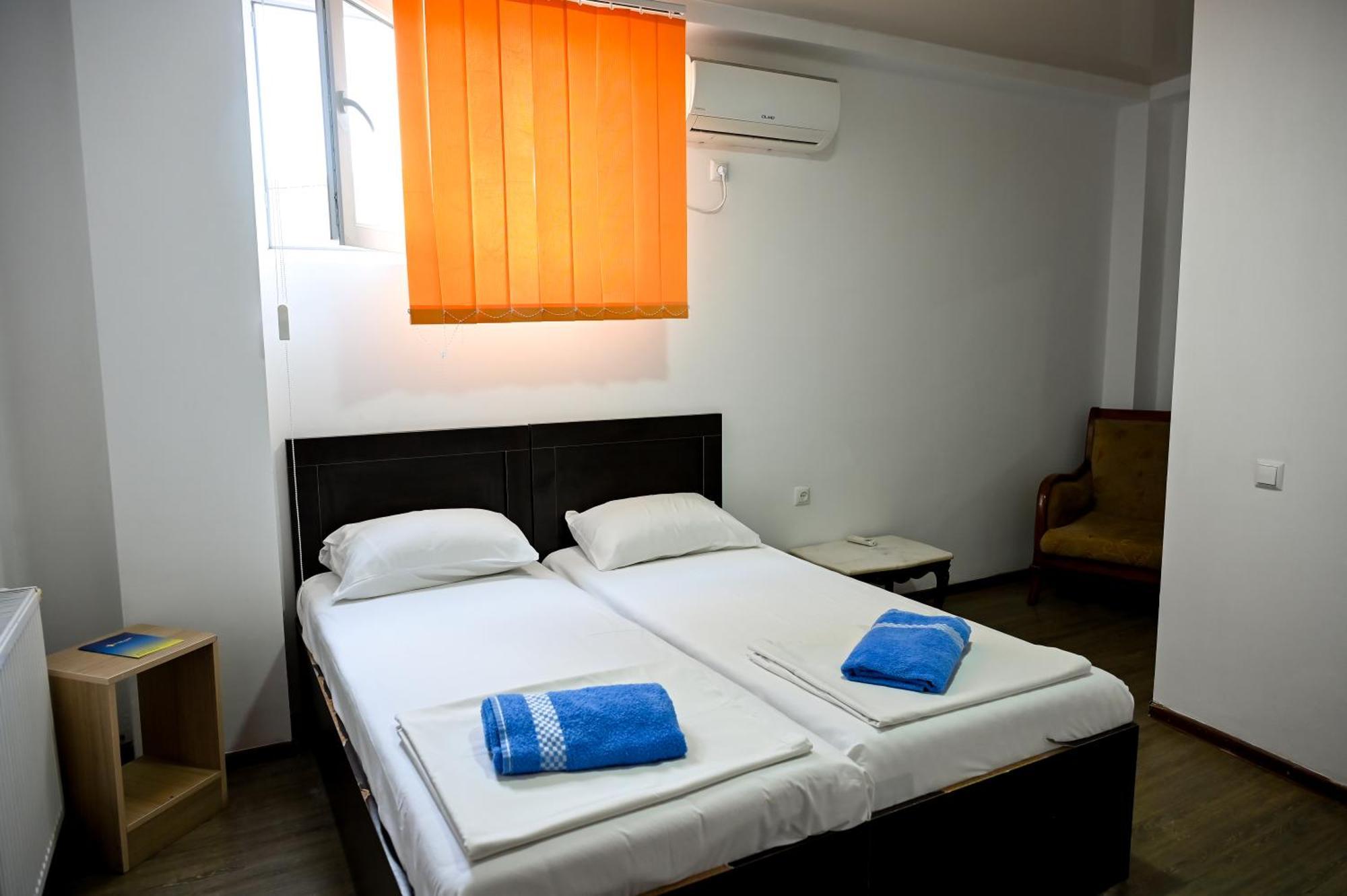 Starhostel Koetaisi Buitenkant foto
