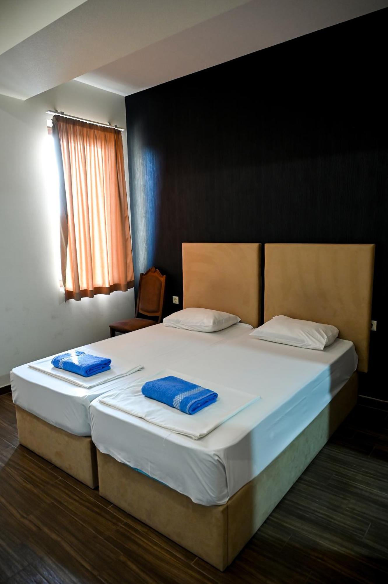 Starhostel Koetaisi Buitenkant foto