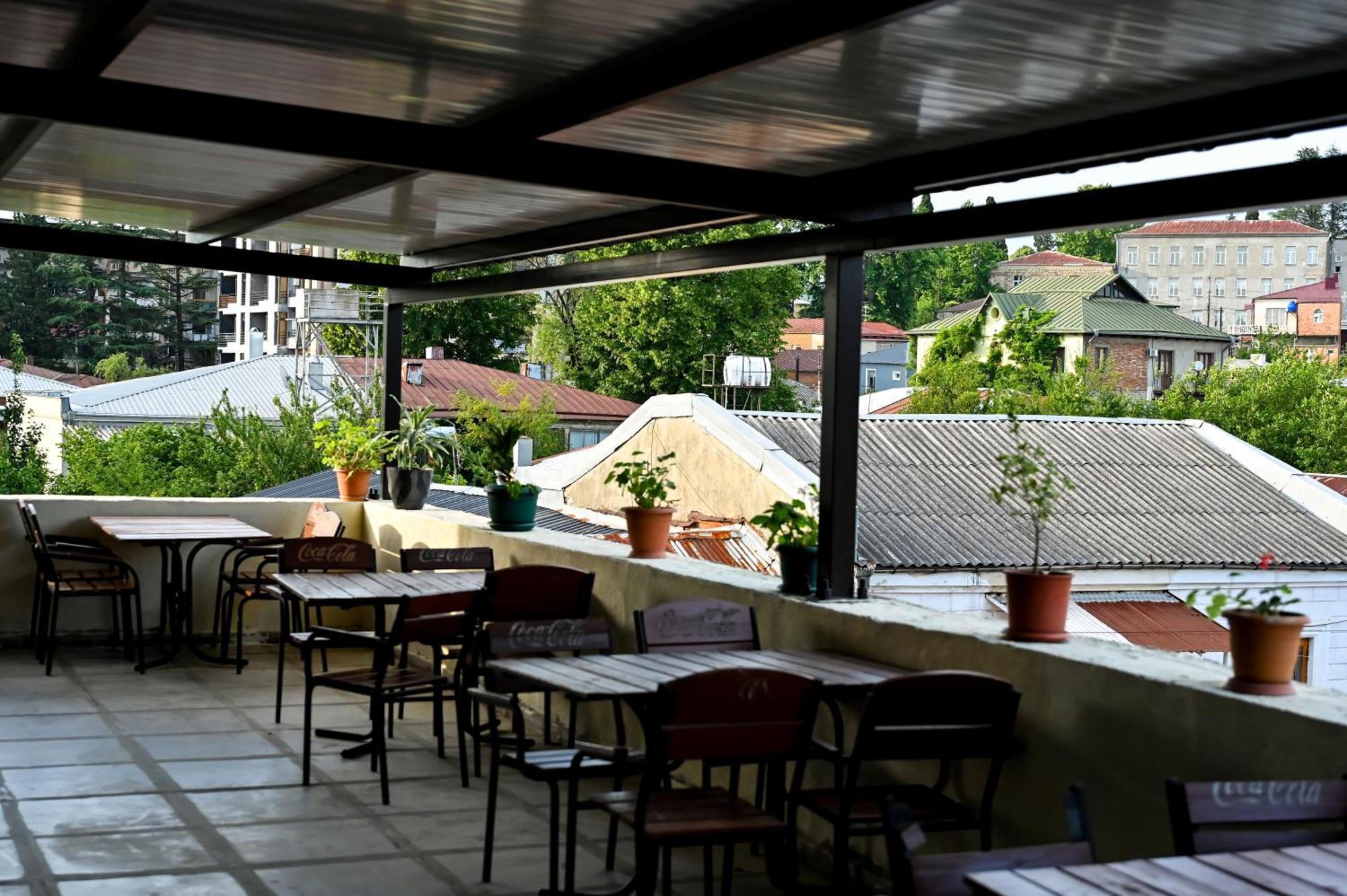 Starhostel Koetaisi Buitenkant foto