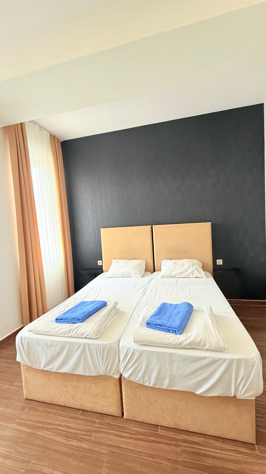 Starhostel Koetaisi Buitenkant foto